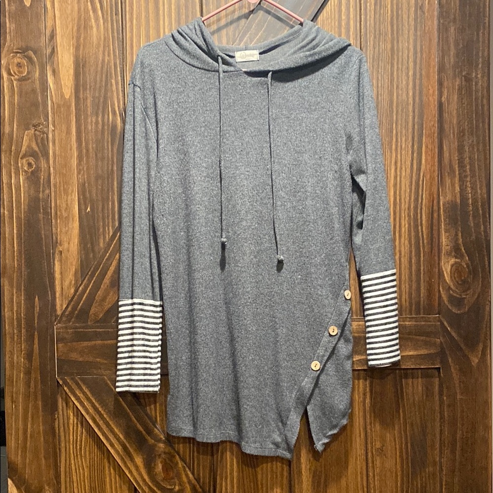 Gray Hooded Women's Top with Striped Sleeves